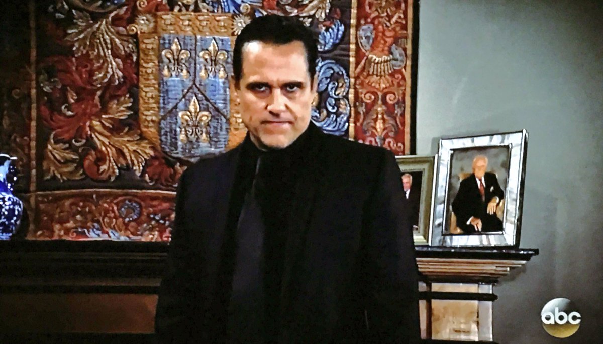 proudnanaKathy's tweet photo. Sam w'visions of imaginary Sonny.
M: Sam are U alright?
S: no I don't thk I am
Sonny: good save!
no boo it wasn't 😢❤️ #Samica #JaSam #GH https://t.co/Q9AEuLy1zx