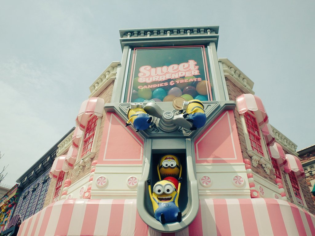 ______wfl's tweet image. Minion Park !✴
😍BEST DAY EVER 〰