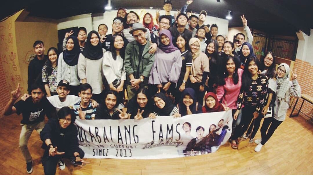 Hoolabalang Bandung tweet media