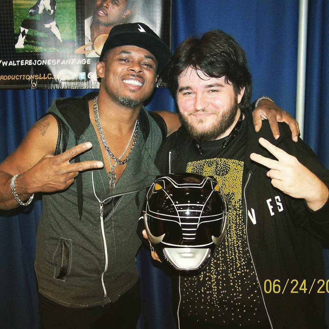 samcro_spectre's tweet photo. #itsmorphintime⚡ #powerrangers
#walterjones #mscomiccon2017 #gogogopowerrangers #jacksonmississippi https://t.co/VyLWx9pXsp