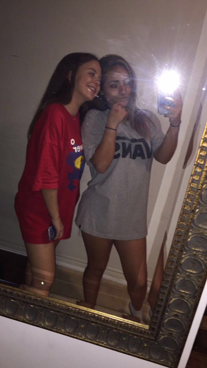 alexiavitalexo1's tweet photo. HAPPY BIRTHDAY TO THE HOTTEST TWINS EVER!! WE'VE BEEN WITH EACH OTHER SINCE THE BEGINNING #goingon11 HAVE THE BEST ONE EVER! I LOVE YOU GUYS https://t.co/h67E12EOBP
