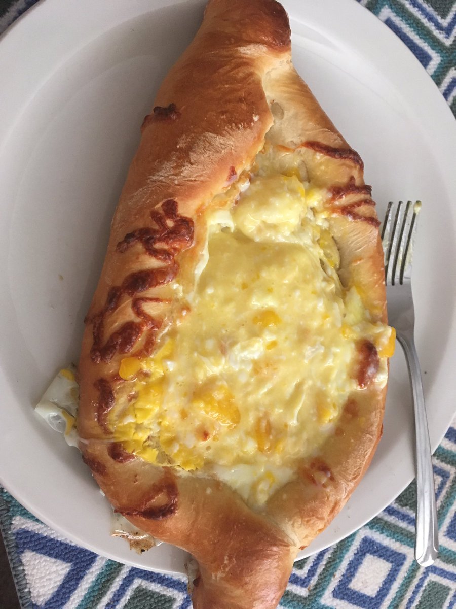 KaraOnza's tweet photo. EGG BOAT #eggboat #food https://t.co/zHdFupcrNE