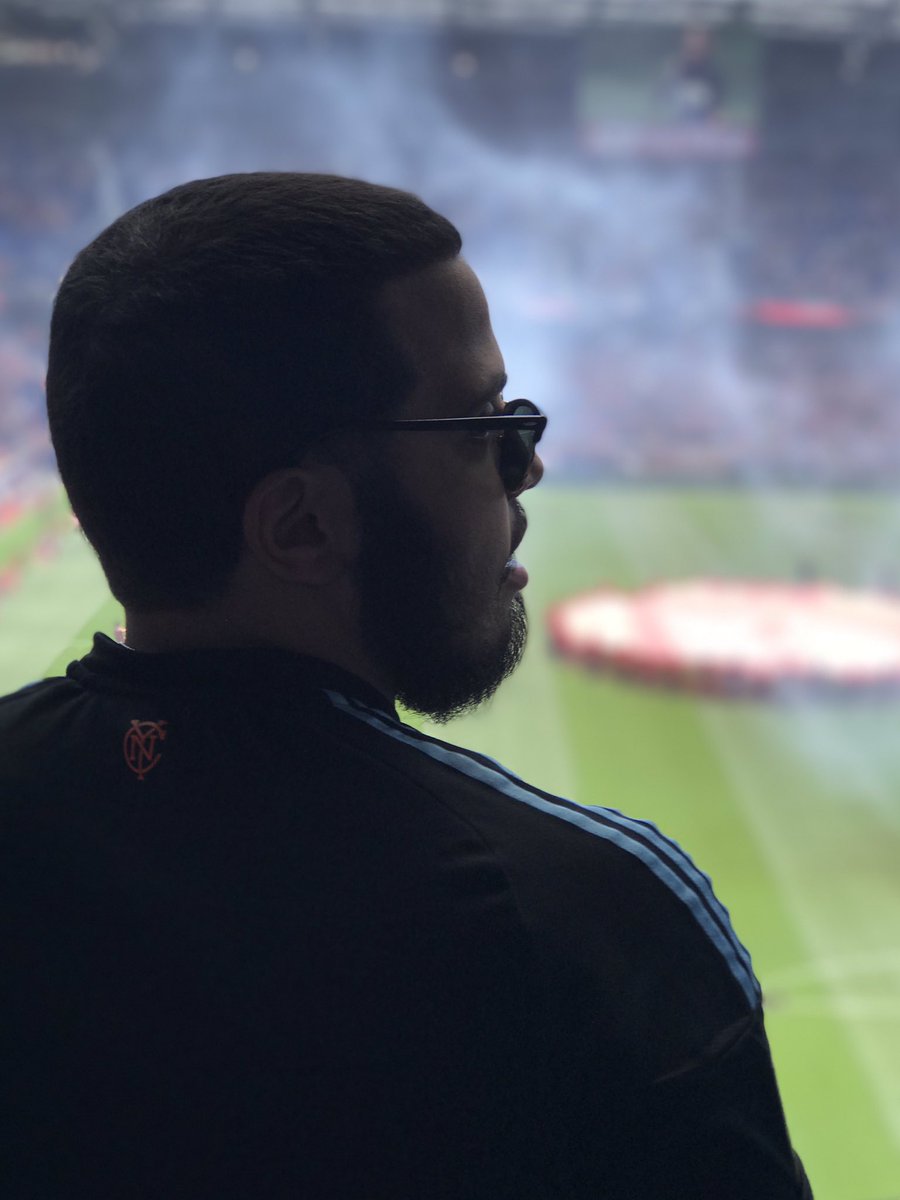 SinatraMendoza's tweet photo. The best sporting event that I've ever been to. #NYisBLUE #NYCFC #TwoZip https://t.co/xOn8La63c7