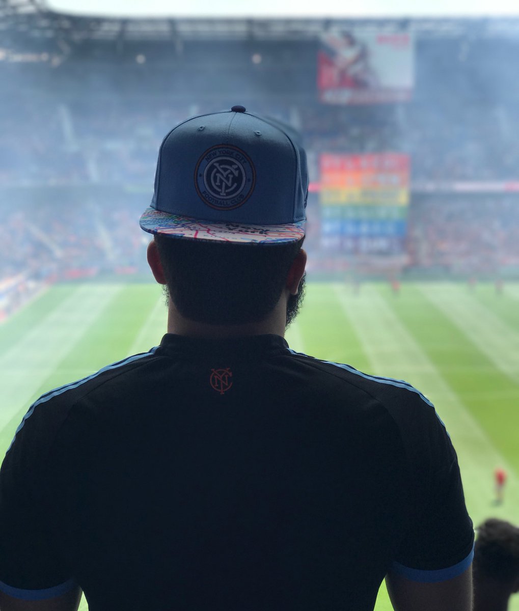 SinatraMendoza's tweet photo. The best sporting event that I've ever been to. #NYisBLUE #NYCFC #TwoZip https://t.co/xOn8La63c7