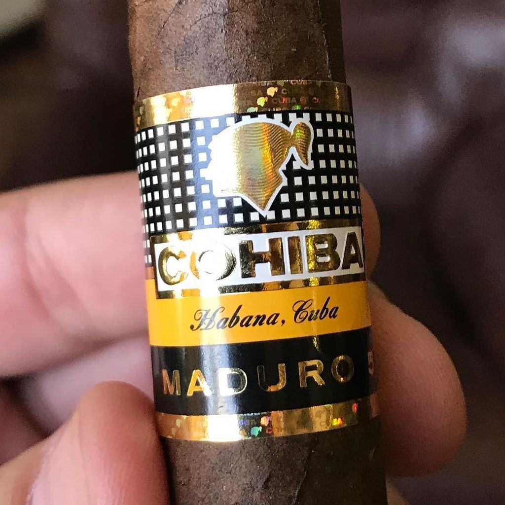 TabaquitoTime's tweet photo. #TabaquitoTime #Cohiba #Maduro5 #Genios #LaHabana #Havana #Cuba https://t.co/q0wJNUm58Q https://t.co/FVErVVZX1N