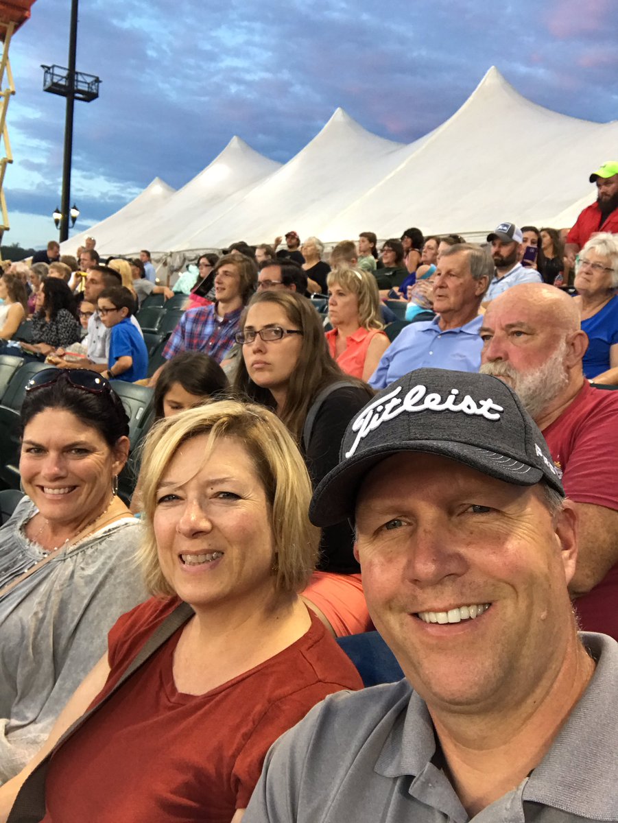 Nates_dad1's tweet photo. @TryonResort enjoying the evening watching #gladiatorpolo https://t.co/jTtyv1RjYb