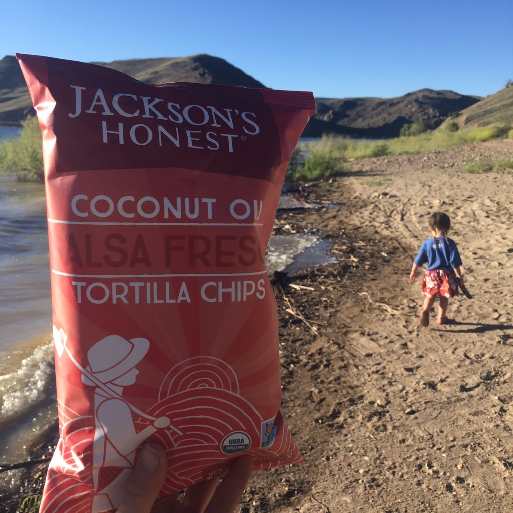 JacksonsHonest's tweet photo. Mountain beach for this Summer Saturday! #summerfun #chipsfordinner https://t.co/LAfAB4rQdj