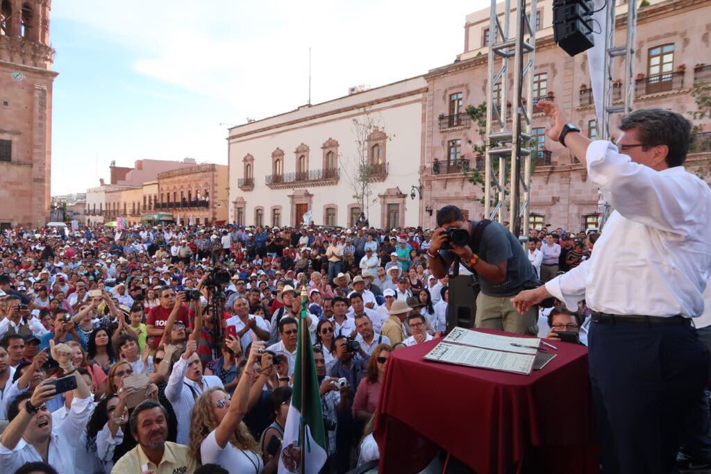 RicardoMonrealA's tweet photo. Un honor, haber acompañado @lopezobrador_  en Zacatecas. El crecimiento de Morena no lo detiene nadie.
# https://t.co/MQCFV7sd2l