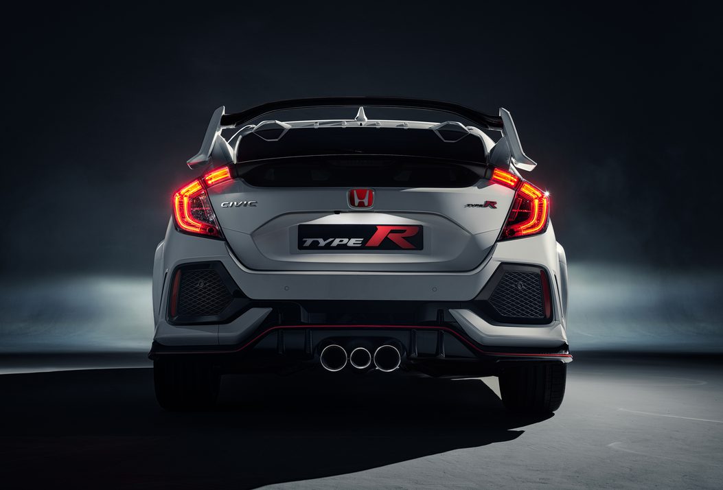 WebGracious's tweet image. Honda Plans to Make the Civic Type R Wilder... and Milder crwd.fr/2sOHmRQ

no words try it