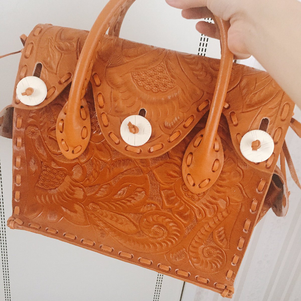 何年も悩んでて欲しかったカービングバッグGET♡可愛い…！！！革が