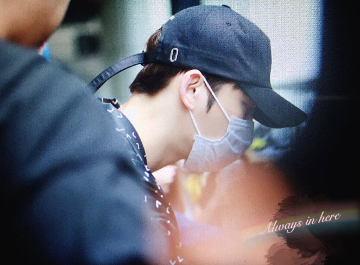 Always_in_here's tweet photo. #170625재중김포입국 #김재중 #Jaejoong 오늘 팬미팅 화이팅!^^ https://t.co/NoJ7tWkFaw