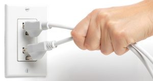 tech_proton's tweet photo. pendrive not detected https://t.co/h6DYo8Fsjb https://t.co/794K28NKcM