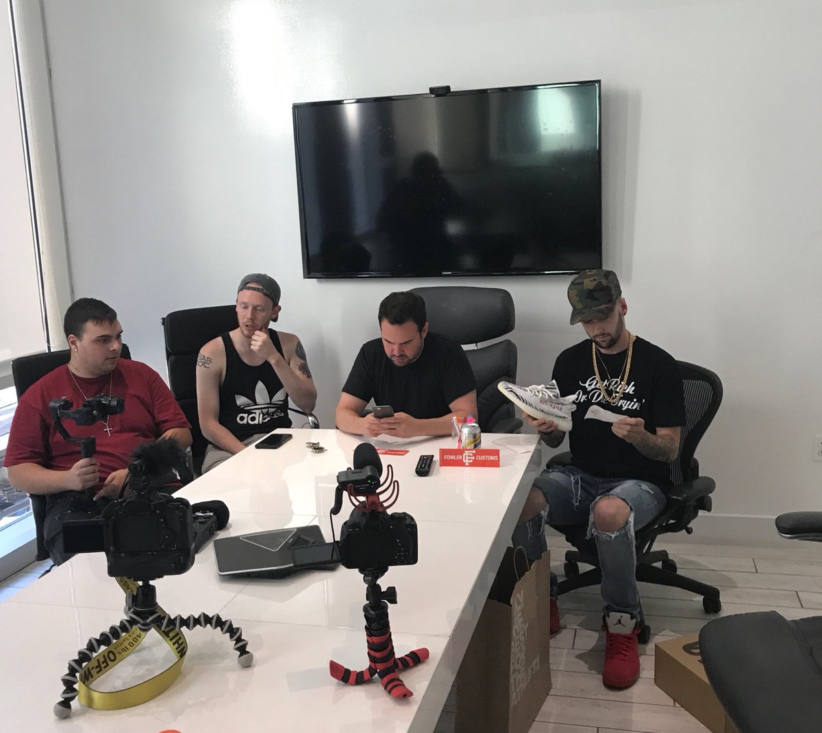 BobbySolez's tweet photo. We Were Workin Today! @FowlerCustoms @SOLEXCHANGESHOW https://t.co/pvqlTaKvGl