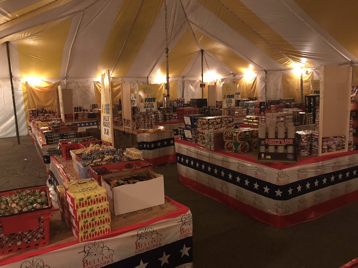 baker_d's tweet photo. support WMS Athletics, WHS Rugby, Dance, &amp; Cheer! Buy fireworks on 90th &amp; Center in the HyVee parking lot! @wms66athletics @Westside66 https://t.co/4uOik793wq