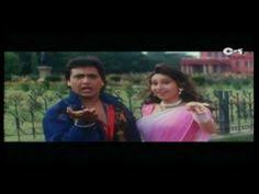 Happy birthday Karisma Kapoor! Any guesses which song this image is from, which was shot in Cubbon Park? 