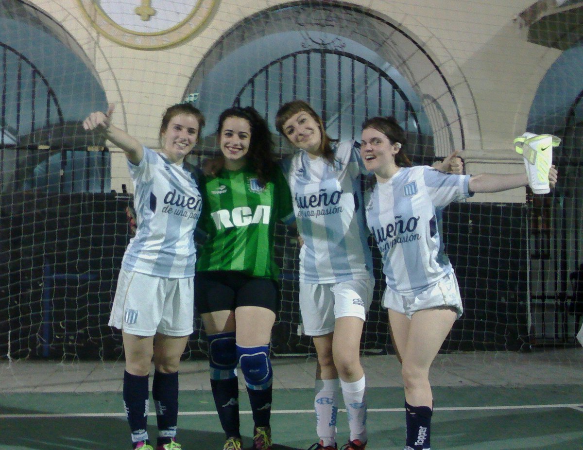 Goleadoras &amp; figuras en la noche de sábado!😎😎😎
Vamos el recre carajo!
#VDP
#VamosLasPibas!⚽👩🎓💙