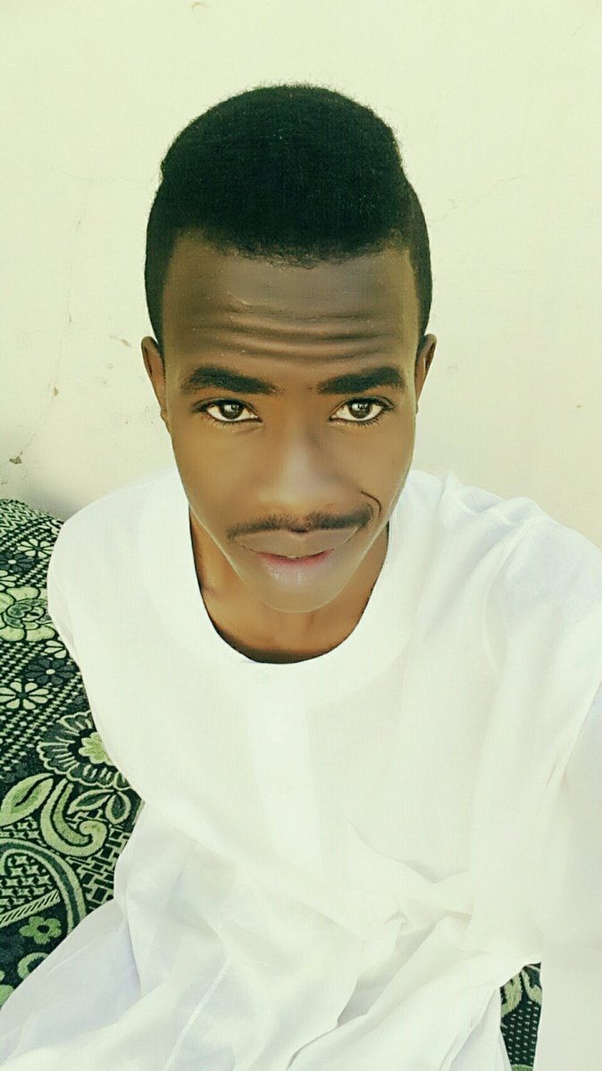 BAKOOOOOORY's tweet photo. كل سنة و أنتم طيبين...عيد فطر مبارك...اعاده الله عليكم باليمن و الخير و البركات...العفو و العافية✋👋😍
#BAKORY😍(^.^)😍 https://t.co/N2ZlhV5PqP