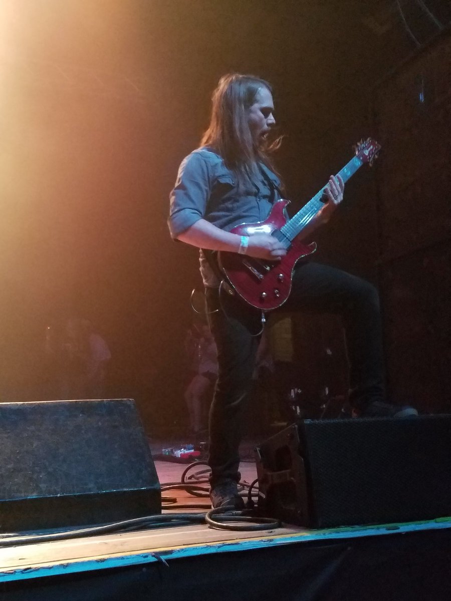 AmandaAlice0's tweet photo. Just got back from seeing one of my all-time favorite bands. I'm so happy to have been a part of their last show https://t.co/ru3kS8Kenq