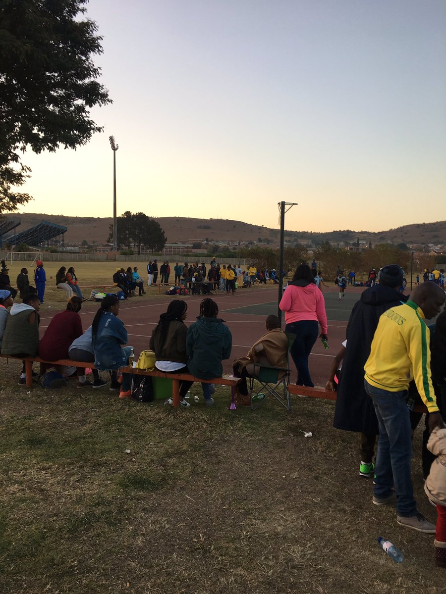 tncubuka's tweet photo. @Masandawana GN Suppoters during their games yesterday #central grounds #Mamelodi #West Branch #DesDes @igytso https://t.co/J7W1hn5GNf