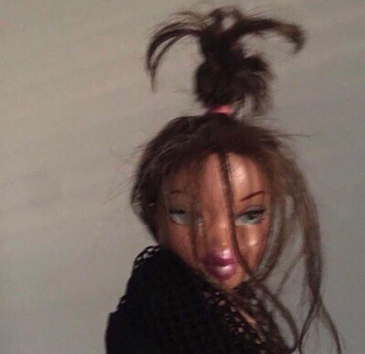 vaIcntino's tweet image. Me waking up at 4pm from a 18 hour depression nap