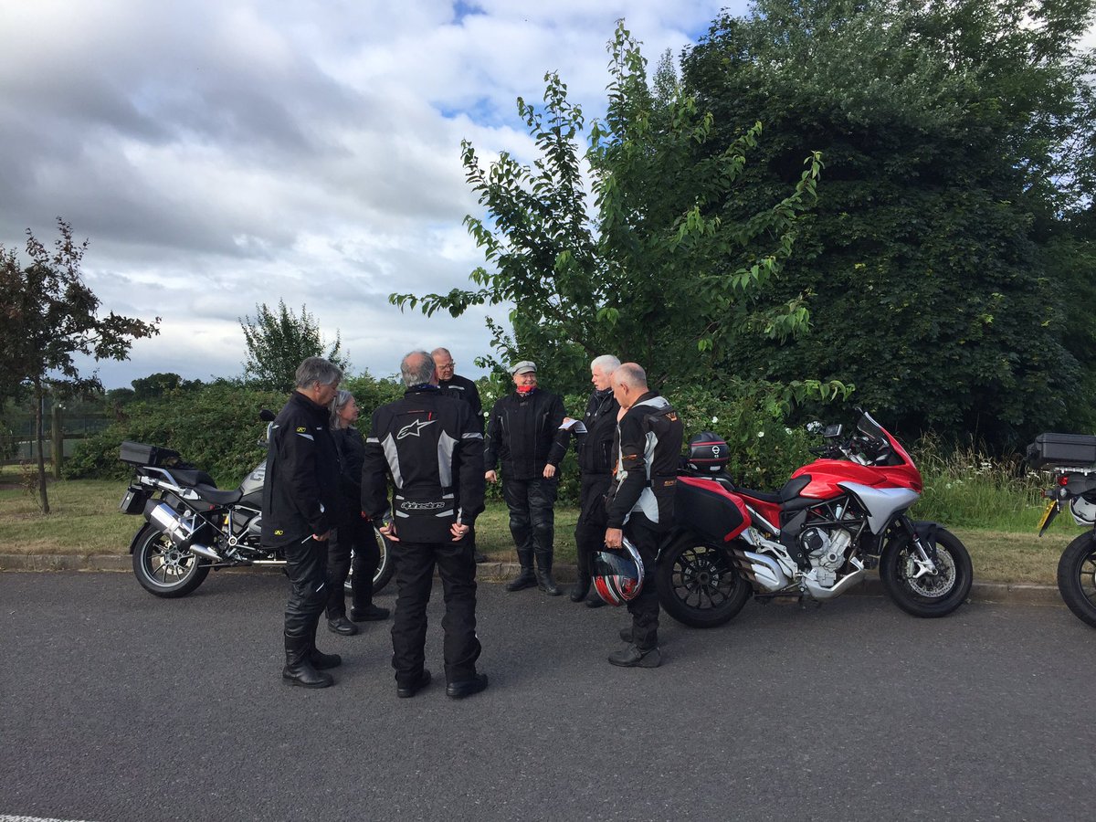 dalzielellis's tweet image. @RAMCoventry Simon doing a Ride Out Briefing before leading his end of the month ride out to #Westbay!
Dz xXx
#iamonthepilliontoday