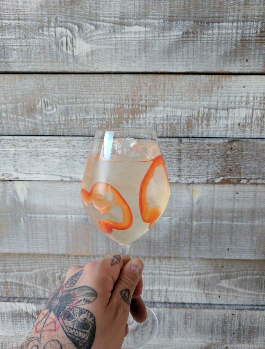 the_cocktailguy's tweet photo. Today I'll be brunching on @SundayBrunchC4. 
Tune in at the usual time, where I'm talking summer coolers, including this 'Red Pepper Spritz' https://t.co/HKY4IcLeMq
