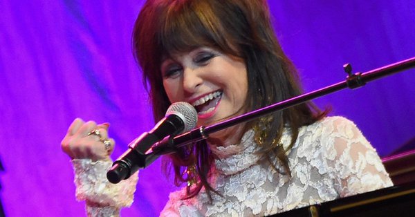 jessi colter tweet media