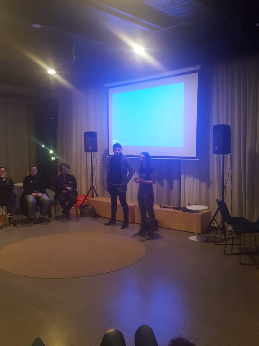 Zaeran's tweet photo. Team Staples: using VR for physiotherapy with @htcvive tracking #melbvr https://t.co/AaEJf7qEuq