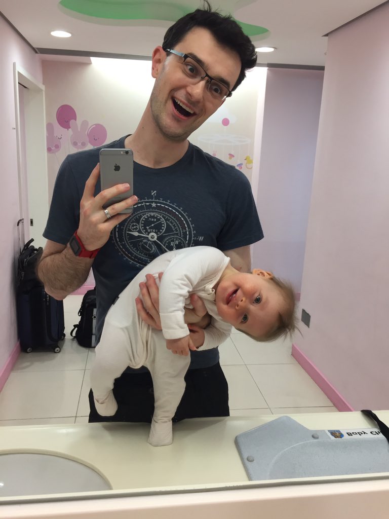 Narmio's tweet photo. Hong Kong Airport has a really nice parents' room. Also, #dadfaces. https://t.co/6vL3GnK9qm