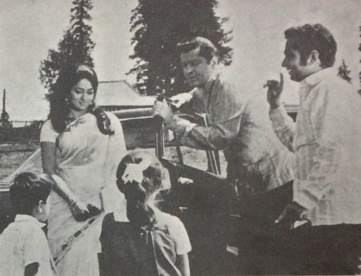 PART-5: Ramesh Sippy EXCLUSIVE: 'I have even picked up Sadhnaji's slippers 2 Movies N Memories on Twitter: "At 24, Ramesh Sippy made debut with Shammi Kapoor, Hema Malini, Rajesh Khanna's Andaz (1971) #46YearsOfAndaz https://t.co/Pw99o68PIZ" / Twitter