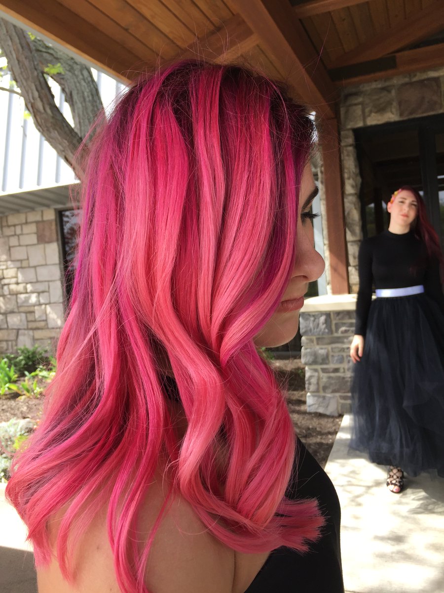 Still swooning over these gorgeous creations by <a href="/shotydevine/">tracey devine smith</a> from her USA show!
#AffinageColour #Affinageprofessional #pinkhair #colourlove