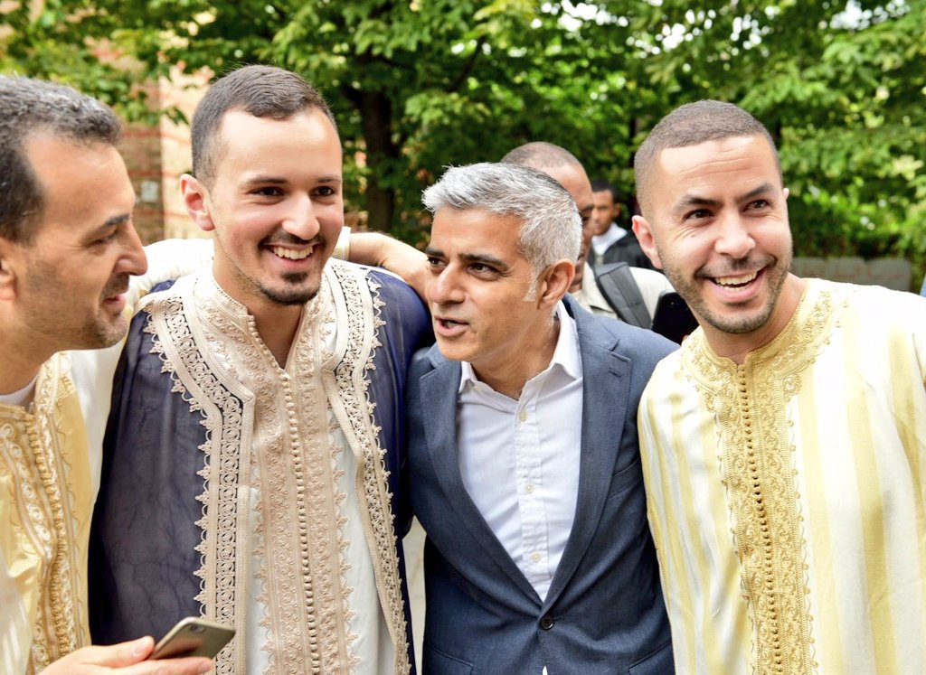 SadiqKhan's tweet photo. Thank you to the North Kensington community for inviting me to celebrate Eid alongside you today at Al Manar Mosque. #EidMubarak https://t.co/kFfAeqAOd7
