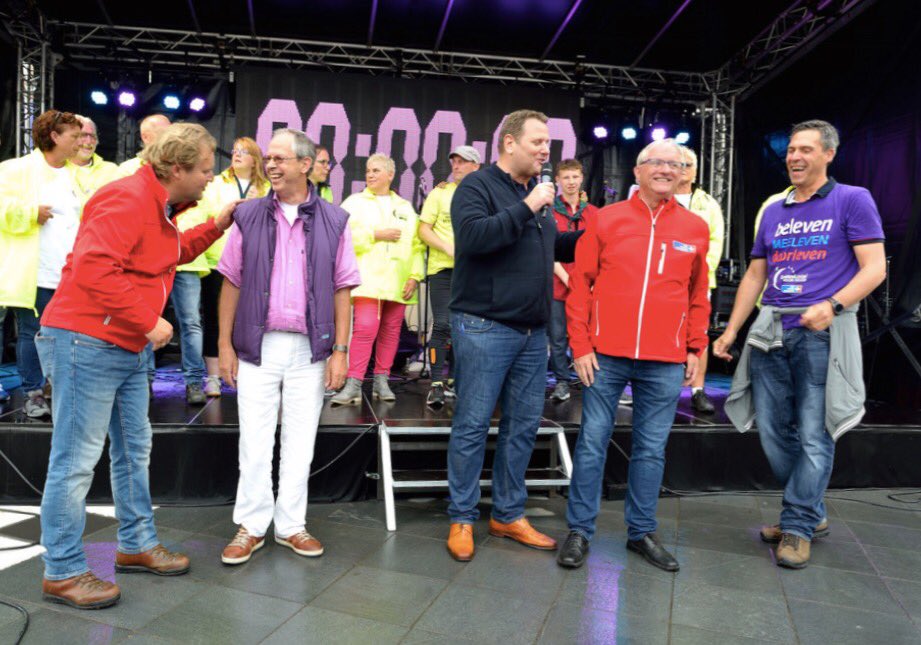 robertsnel's tweet image. € 64.518,63. is de voorlopige eindstand van de SamenLoop voor Hoop Papendrecht! Wat was het een eer om hierbij aanwezig te mogen zijn!