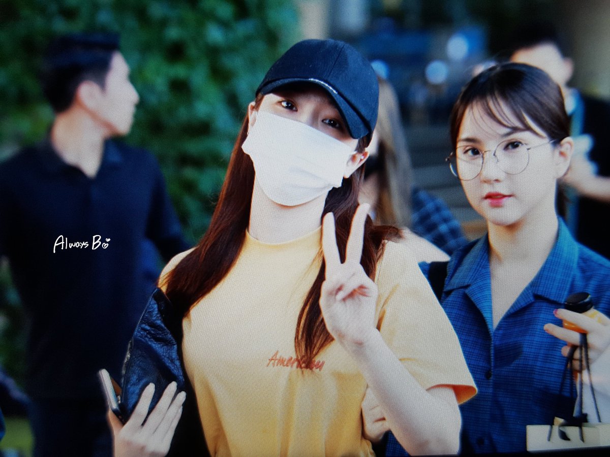 Always_B_'s tweet photo. 170625 인천공항 프리뷰
#여자친구 #GFRIEND #신비

어서와~👋 https://t.co/dW6Zlh7Y5I