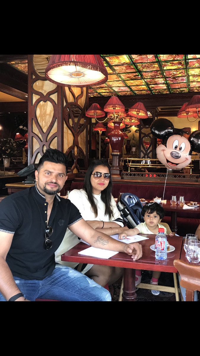 ImRaina's tweet image. Bonjour 🙋‍♂️ #paris #breakfast #Gracia 🌺