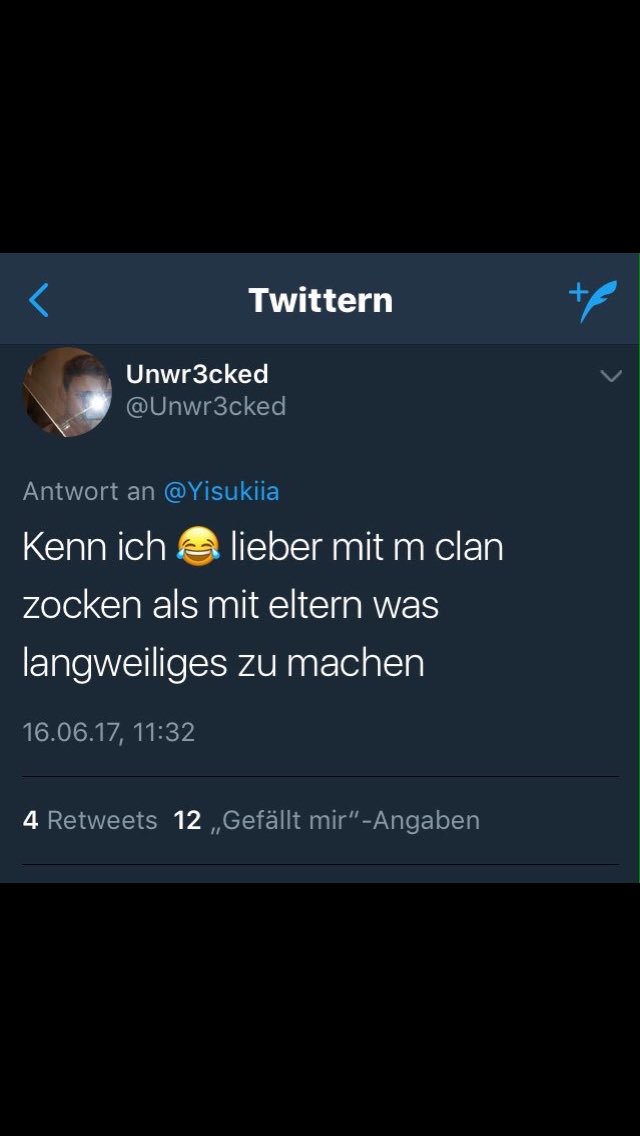 niolja19's tweet photo. Irgendwann stehen die beiden am Sterbebett ihrer Eltern und erinnern sich an diese Tweets. https://t.co/tdF7AAylrA
