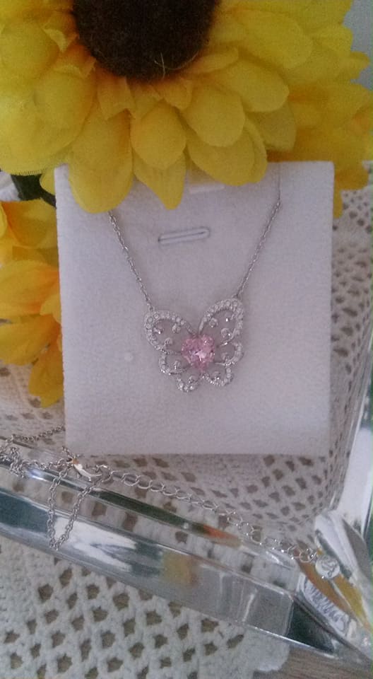ReviewsAngela's tweet photo. https://t.co/hxSjnIKRi6
#collana #donna #farfalla #rosa #swarovski #look #ciondolo #argento #consumi #top #ladycolour #moda #likeformeplease https://t.co/6Hjjil182s