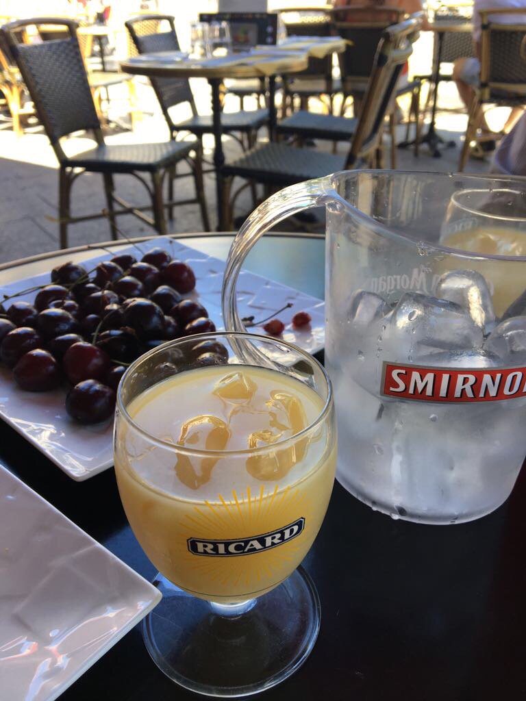 LocalLarderInfo's tweet photo. It would be rude not to... #ParisBreakfast #rocknrolldeliontour https://t.co/dLEzNgmZYl