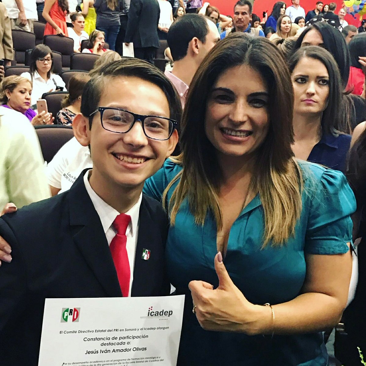 ivan_amador02's tweet photo. Muchas Gracias @ICADEPSON
Excelente preparación recibímos en la #4GEEC y muchas gracias a los que nos acompañaron en el trayecto. https://t.co/B78DAcIT4o