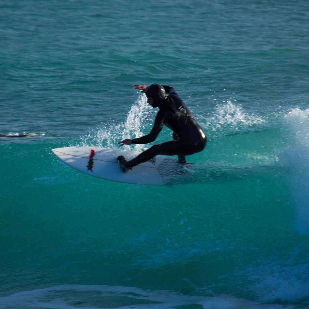 Star_of_Surf's tweet photo. Star Of Surf cavalca le onde 🏄🏼 anche in Liguria 📷 Rajiv Bormida
#starofsurf #timetosurf #surf #surfislife #liguria #instasurf #surfporn https://t.co/E99vQ7AfLl