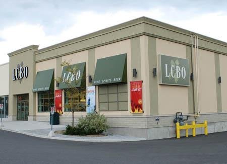 LCBO is urging you to stock up ahead of a possible strike by workers just after midnight 1310news.com/2017/06/25/tal… https://t.co/riPd38vTvl