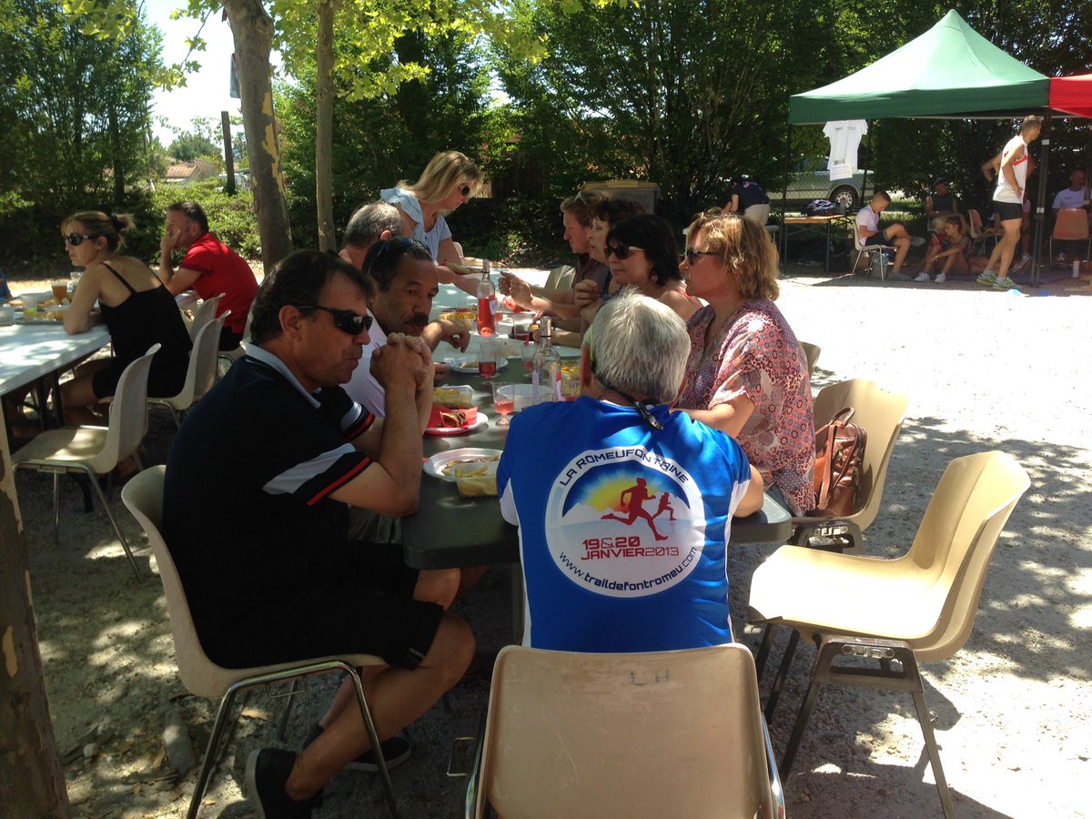 C'est l'heure du #déjeuner #basque !
#manger #bar #restaurant #soleil #appetit