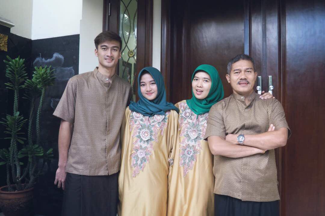 Selamat hari raya idul fitri 1438H. Minal aidzin wal faidzin, mohon maaf lahir bathin 😁😁🙏🏻🙏🏻