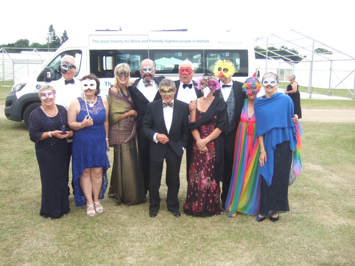 break_charity's tweet photo. Amazing night at #NSB17 we all had a blast Thanks to everyone who made this event so special @bunnsandcakes @mrjakehumphrey @softleyevents https://t.co/rG0Tvb6vZD