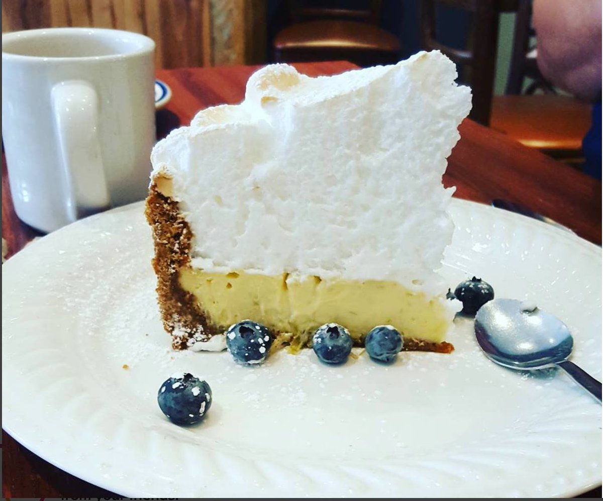 SmokePlano's tweet photo. End your weekend on a sweet note with our delicious Key Lime Pie!

📸: IG: aaswickrath https://t.co/yTrtODLo5Z