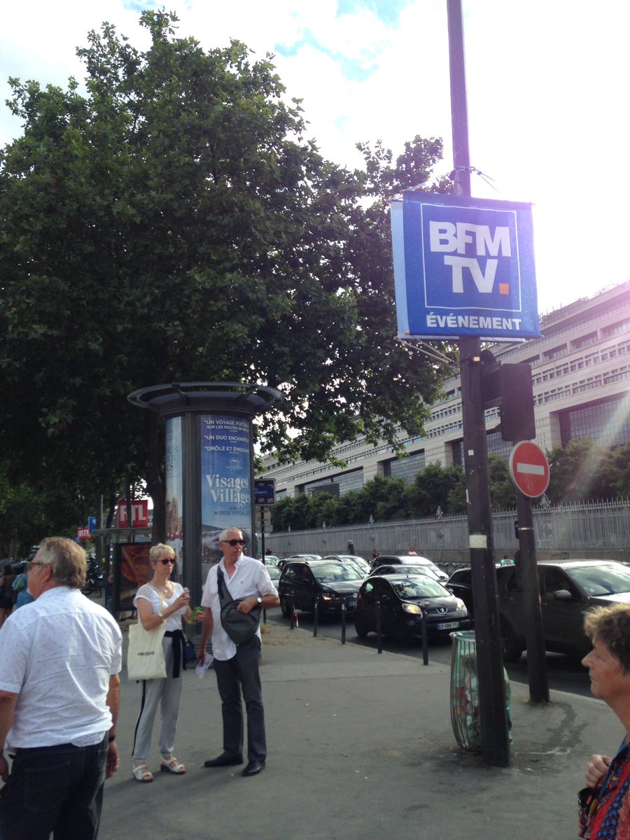 BFMTV_Inside's tweet photo. Dernière chance pour les parisiens de venir applaudir ce soir @VCanailles @AccorH_Arena en #partenariat #BFMTV ! 🎉 https://t.co/96gNamOcpx