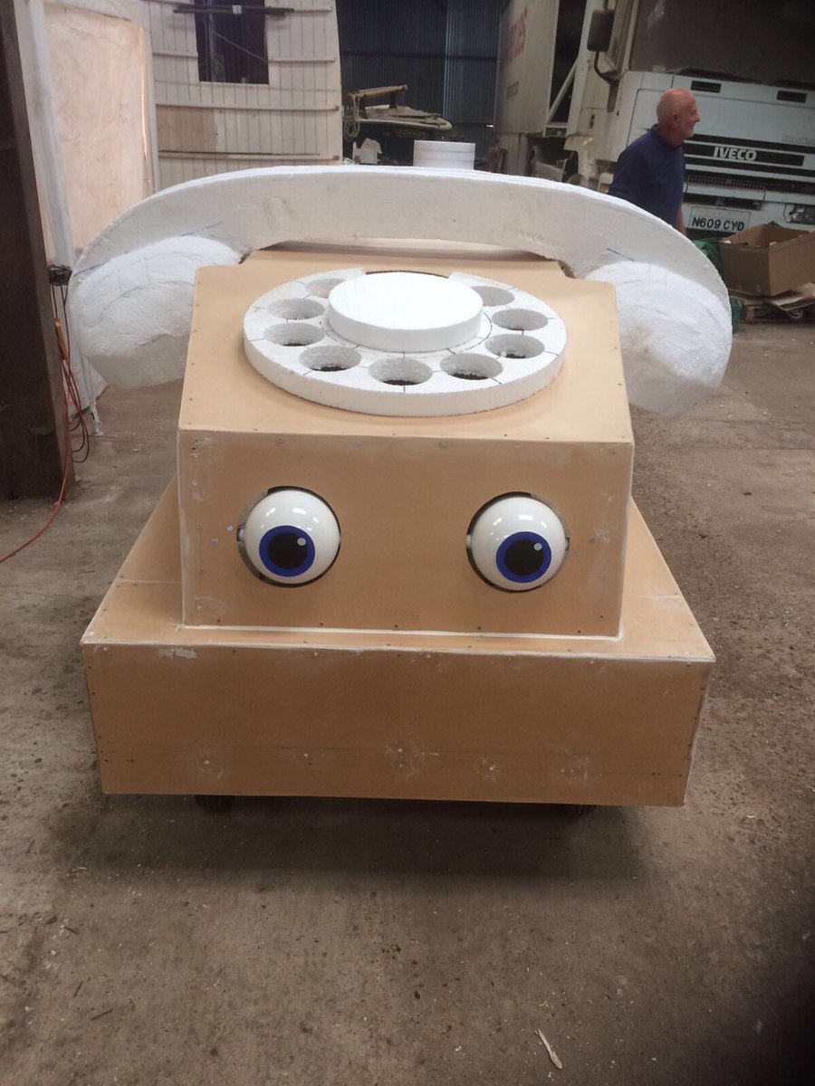 X_DIRECTORY199's tweet photo. @MikeLiggins please come and see us week after next as we test our entry for #redbullsoapbox race in London in July. A North Essex team 😀 https://t.co/vNSkqtcrvb