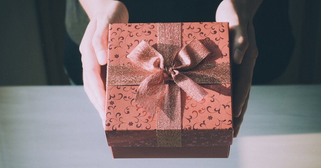 roundCornerInc's tweet photo. What's your strategy around recurring gifts? @beverly_bain on how to grow your #fundraising in #highered: https://t.co/cwjUHeYONj https://t.co/rMTZo0MBOM