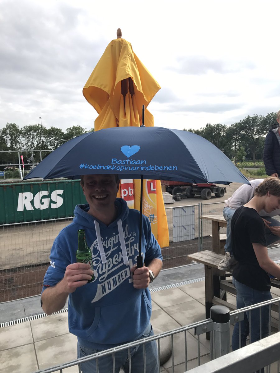 Afscheid genomen van het seizoen! Genoten van mooie wedstrijden, EHL winst én hockeyplezier van dit  prachtige team #mooiseizoen #trots