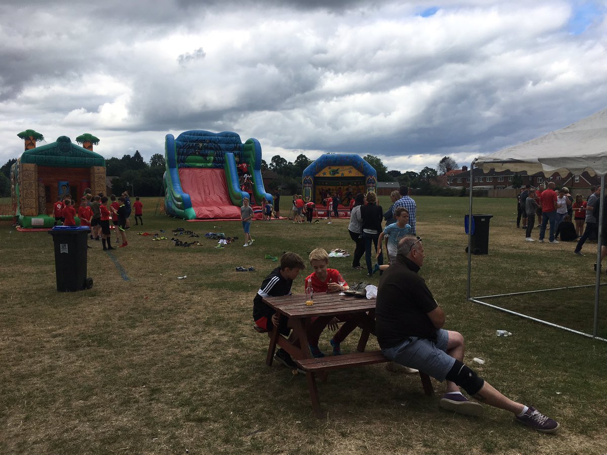 Great presentation day at loop rd, it been another great season for all the boys and girls ! Well done and thank you to all the volunteers